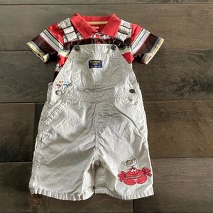 Overall shorts outfit